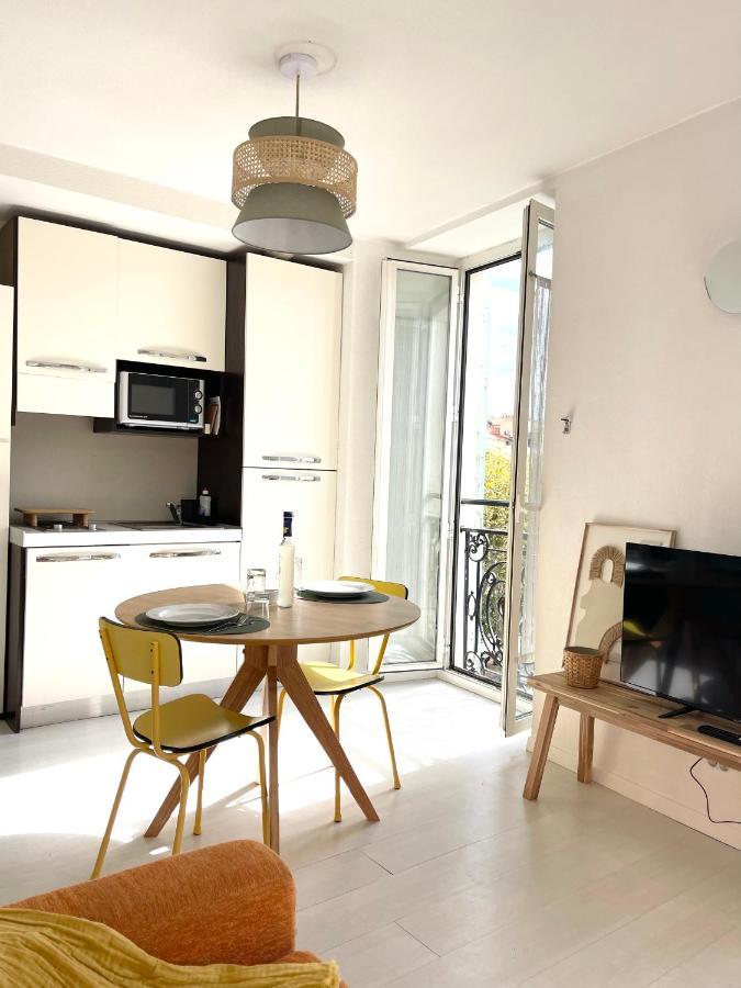Menton Studio Face Au Jardin Bioves Fetes Des Citrons 3Min De La Mer Apartment Exterior photo